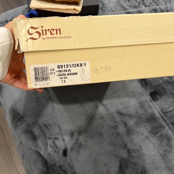 Vintage Looking / Rustic Cowgirl Boots - Picture 13 of 13